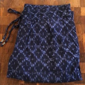 Patterned Jogger-Like Pants